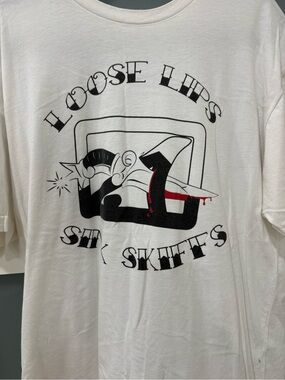 Skinny Water Culture Graphic Tee with 'Loose Lips Sink Ships' Print - White
